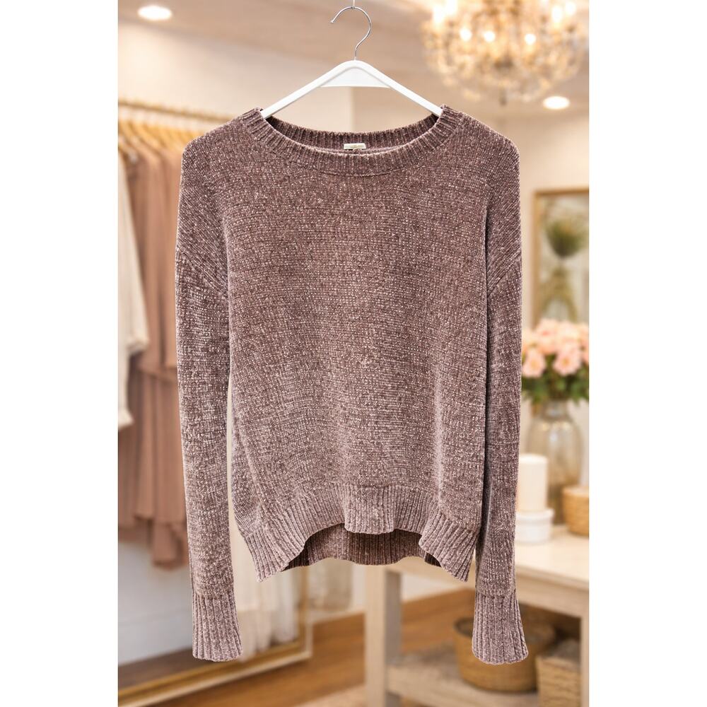 Lovecrazy Sweater Size Medium